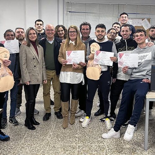Celebrado un taller de primeros auxilios para albañiles de la FLC